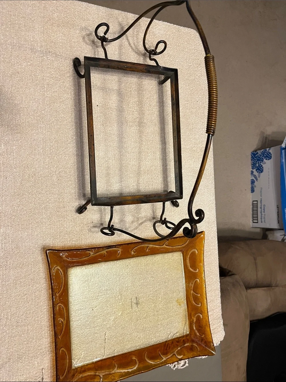 Glass serving tray with metal stand